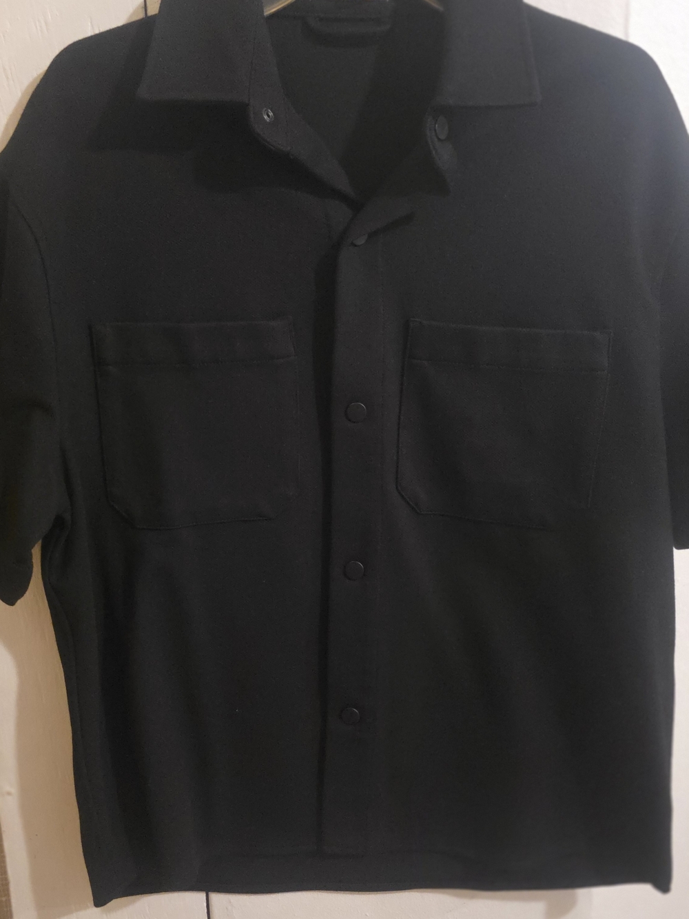 Zara Men's Black Short-Sleeve Button Shirt. Medium